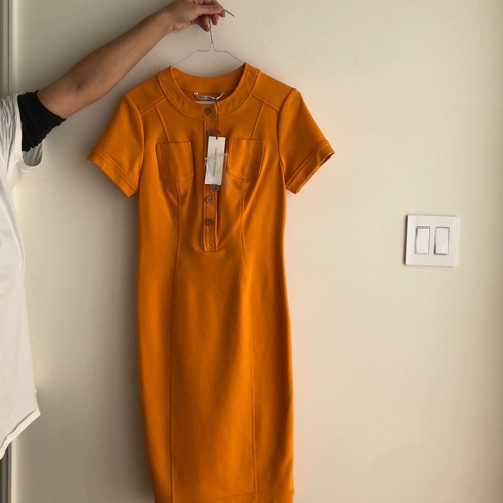 DIANE VON FURSTENBERG DRESS BRAND NEW SIZE 6